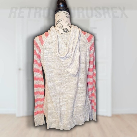 Roxy Sweater - Picture 4 of 6